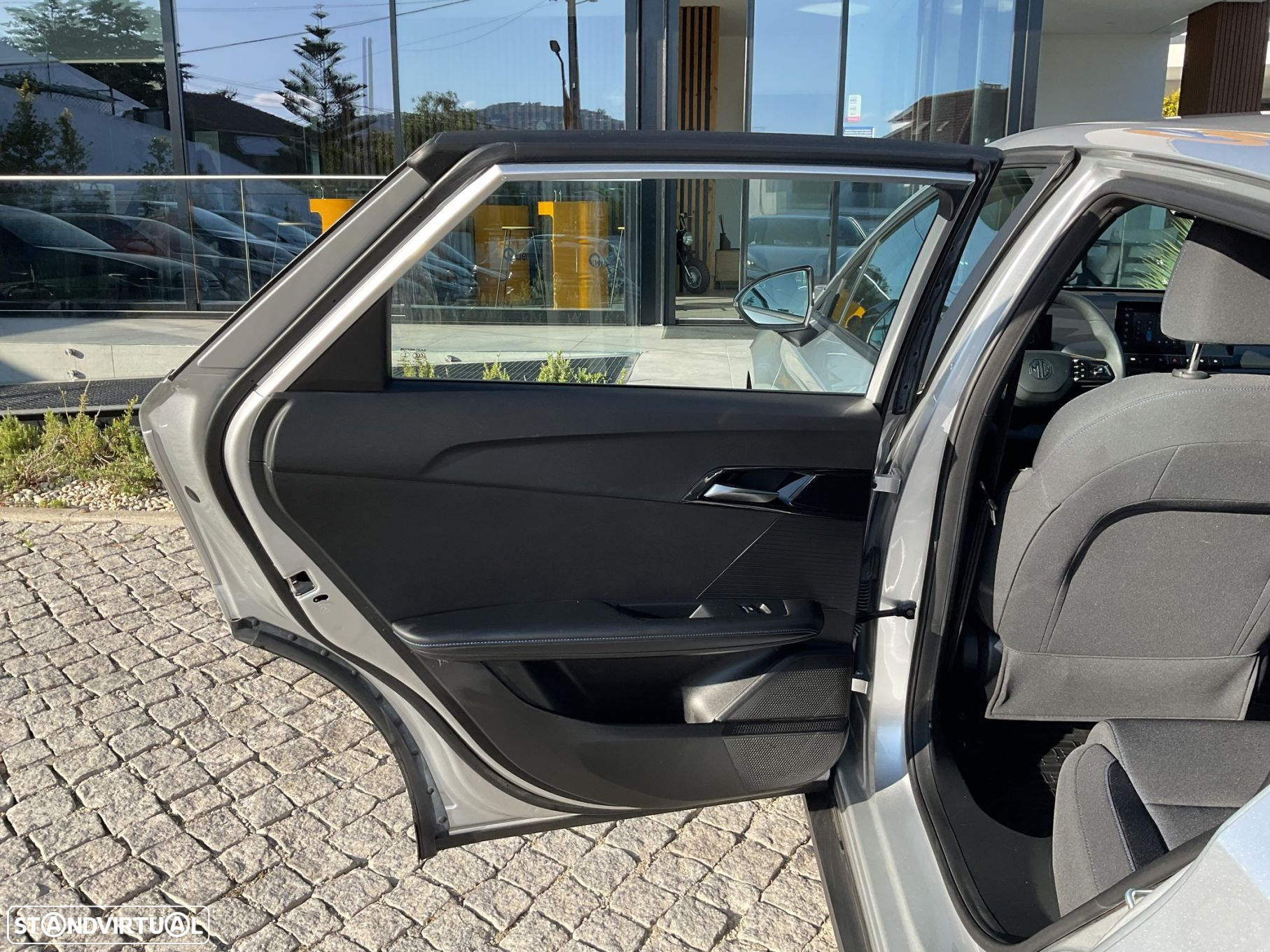 MG MG4 51 kWh Standard - 37