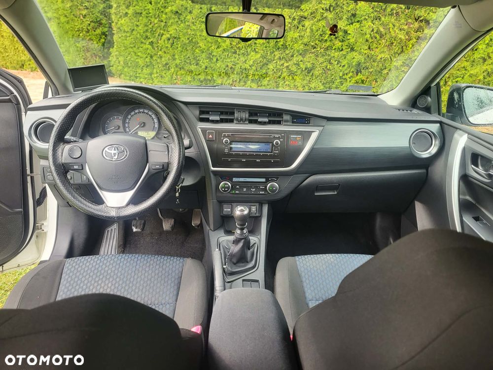 Toyota Auris 1.4 D-4D Active - 3