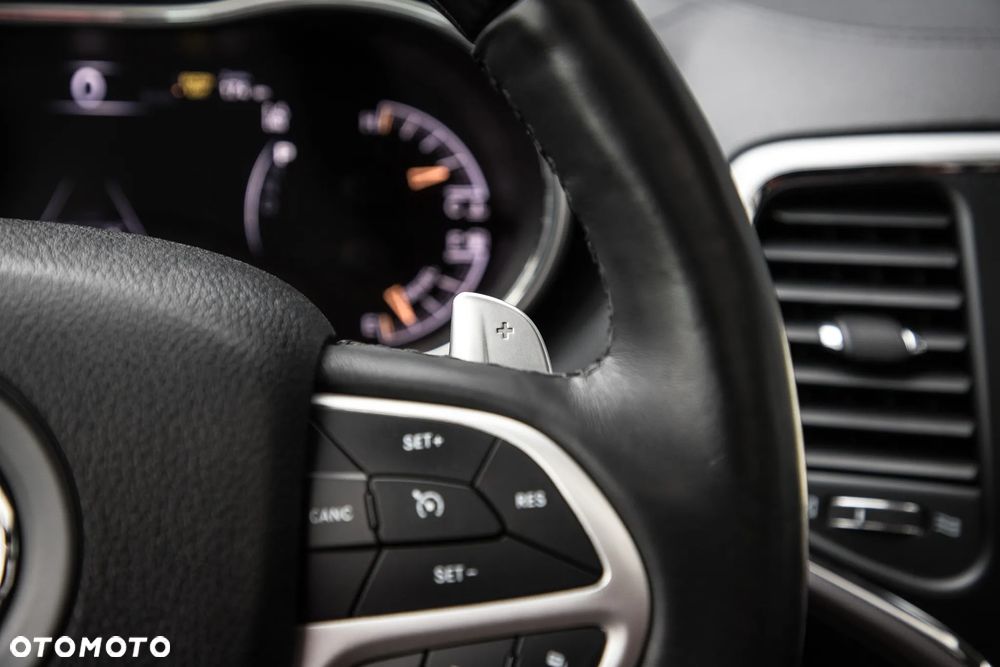 Jeep Grand Cherokee 3.0 CRD Summit - 24