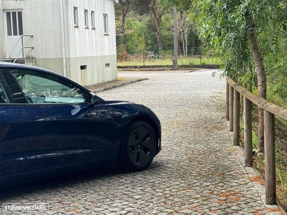 Tesla Model 3 - 11