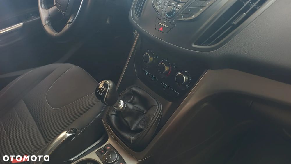 Ford Kuga - 20