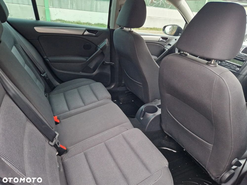 Volkswagen Golf - 30