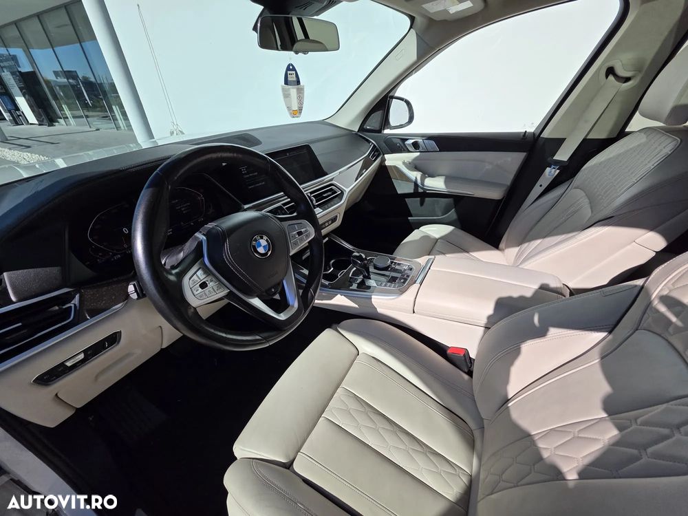 BMW X7 xDrive40d MHEV - 11