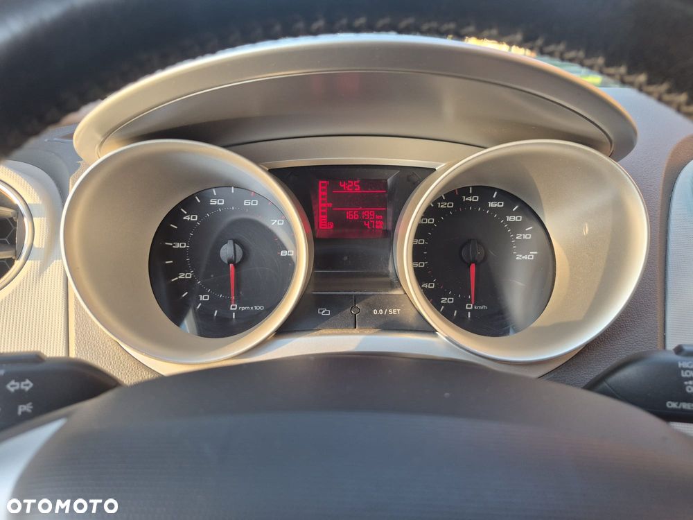 Seat Ibiza SC 1.4 16V SUN - 18