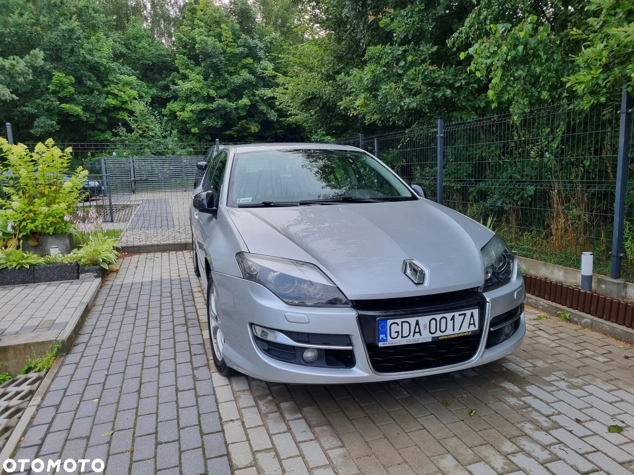 Renault Laguna 2.0 dCi Bose Edition - 1