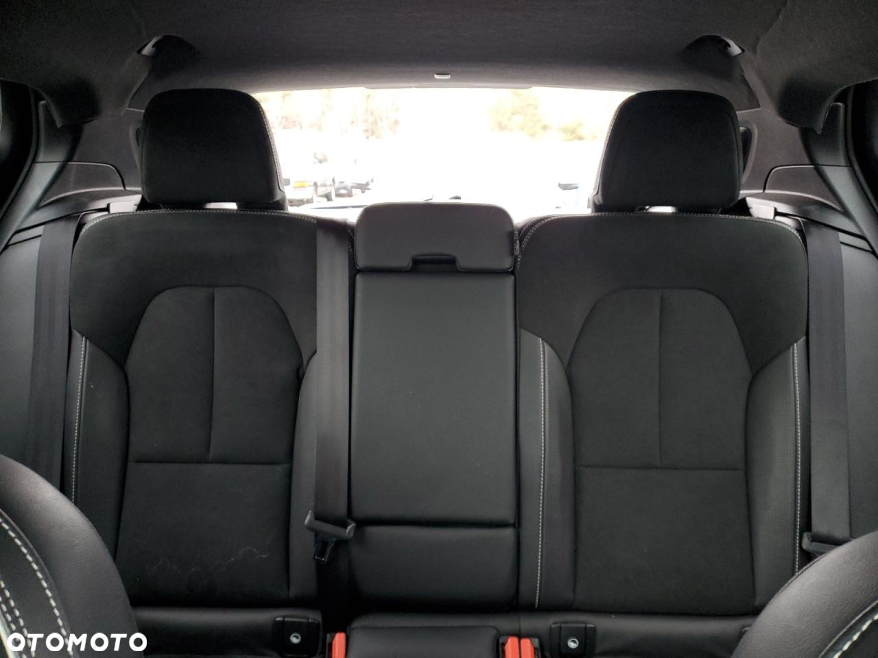 Volvo XC 40 T5 AWD Momentum - 10