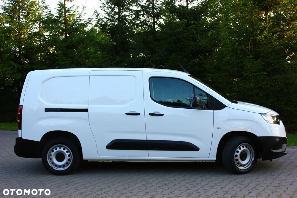 Toyota Proace City 1.5D-4D 102KM LONG L2 3 Osobowy Chłodnia - 4