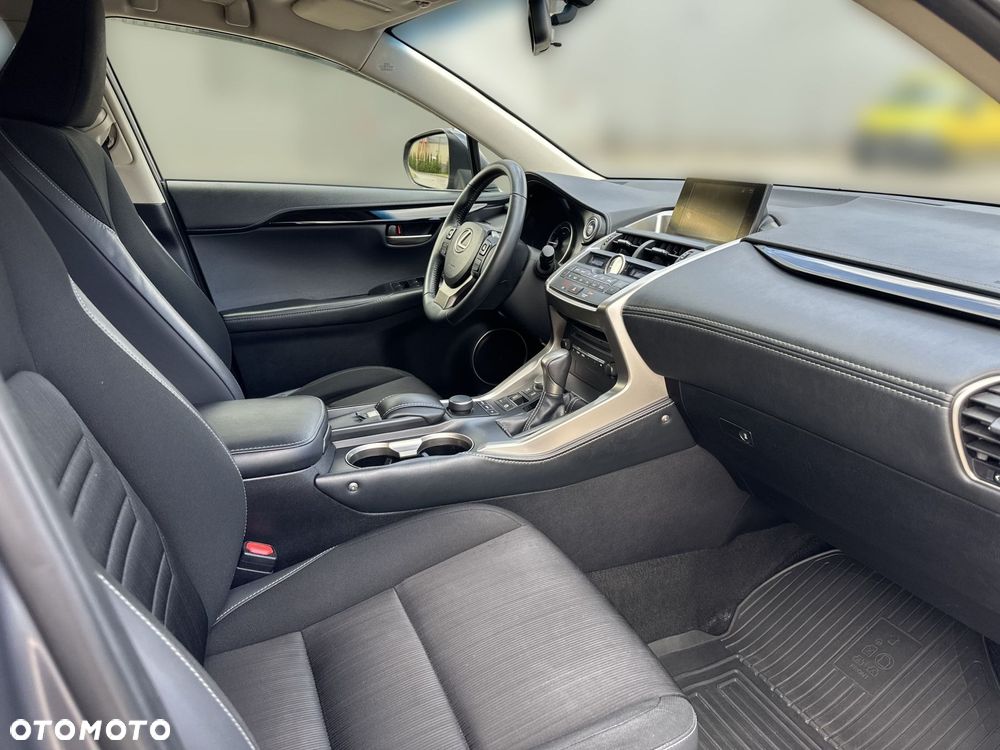 Lexus NX 300h Elite AWD - 13