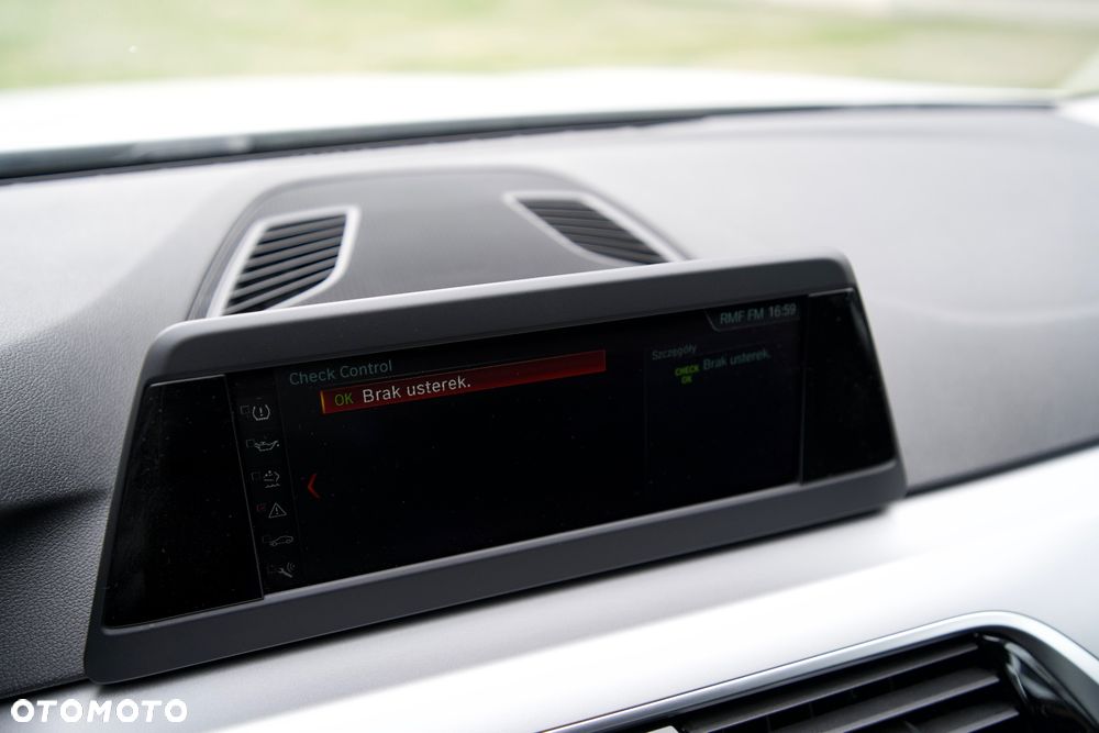 BMW Seria 5 520d Luxury Line - 15