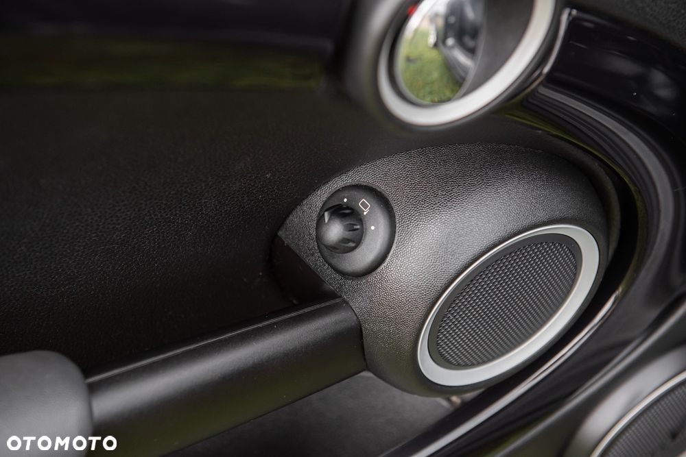 MINI Cooper 50 Camden - 20