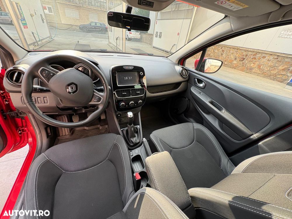 Renault Clio 1.2 Zen - 12