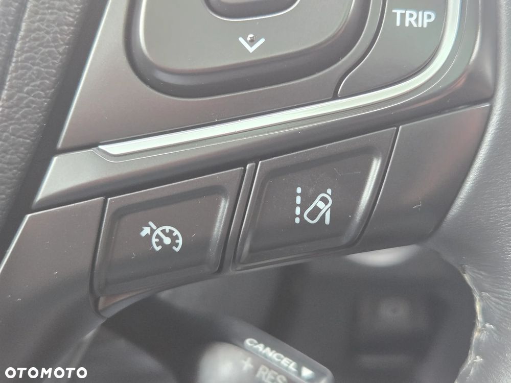 Toyota Avensis 2.0 D-4D Premium - 20