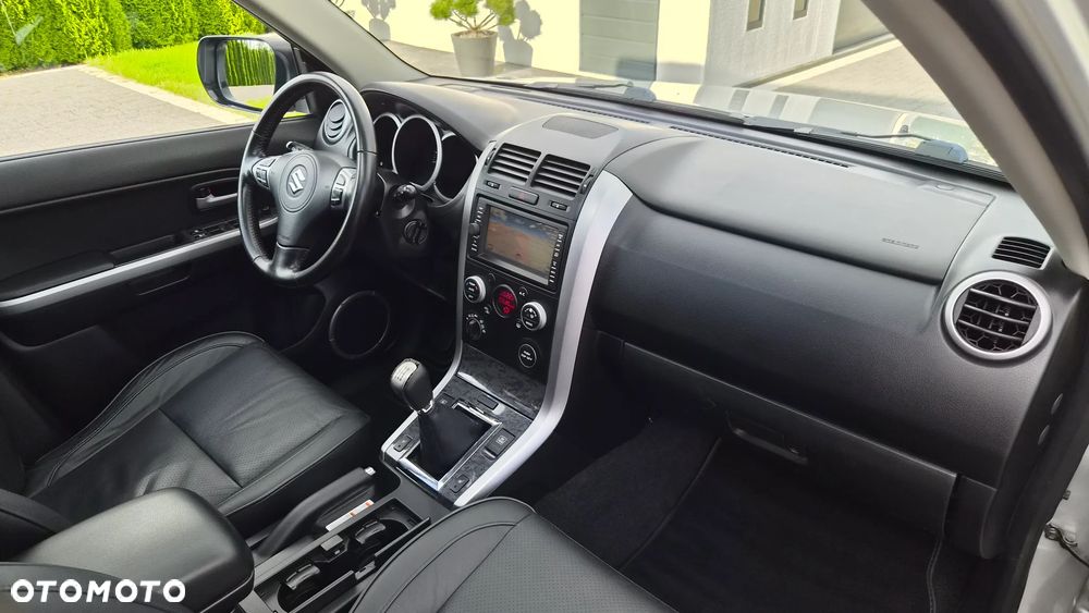 Suzuki Grand Vitara 1.9 DDiS Premium EU5 - 13