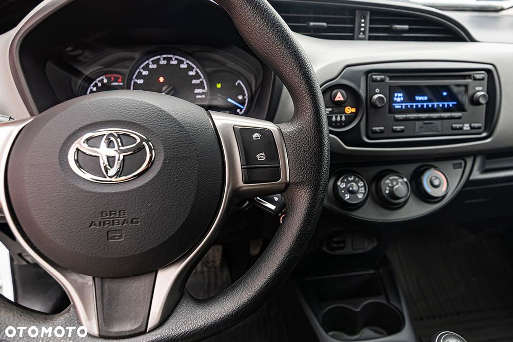 Toyota Yaris Active 1.5 111KM - 17