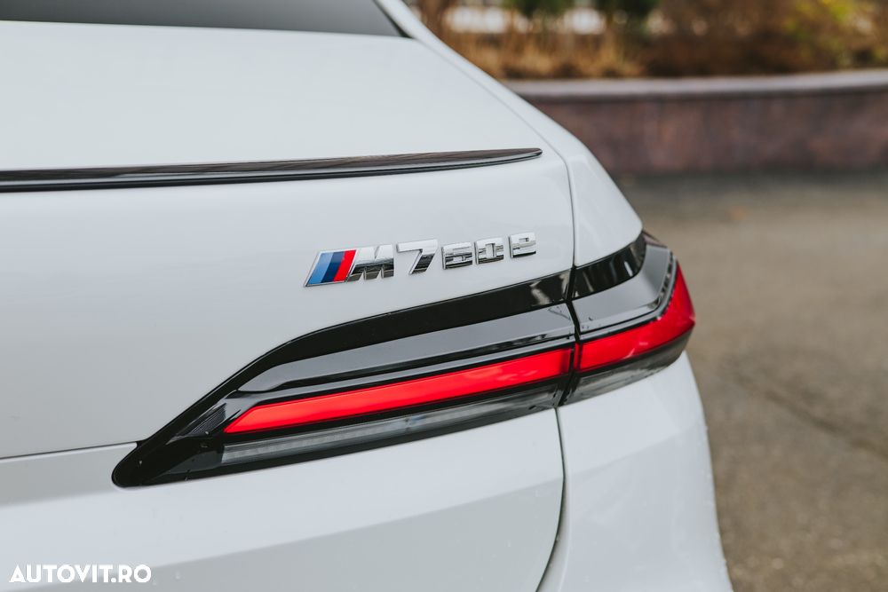 BMW M7 - 16