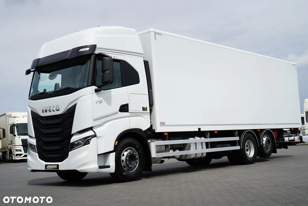 Iveco / S-WAY / 420 / E 6 / KONTENER + WINDA / 22 PALETY / RETARDER / OŚ SKRĘTNA / ROLETA - 28