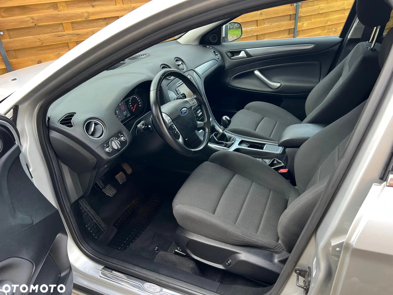 Ford Mondeo 2.0 TDCi Titanium - 10