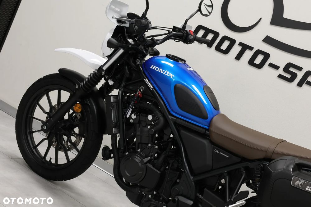 Honda CL - 17