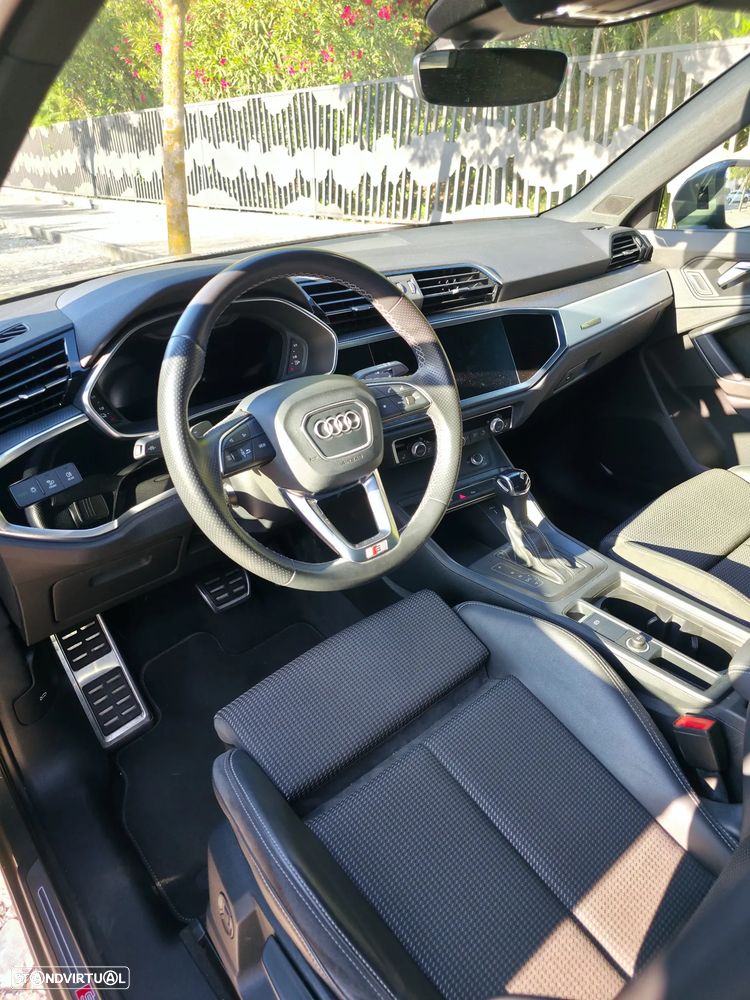 Audi Q3 45 TFSIe S tronic S line - 14