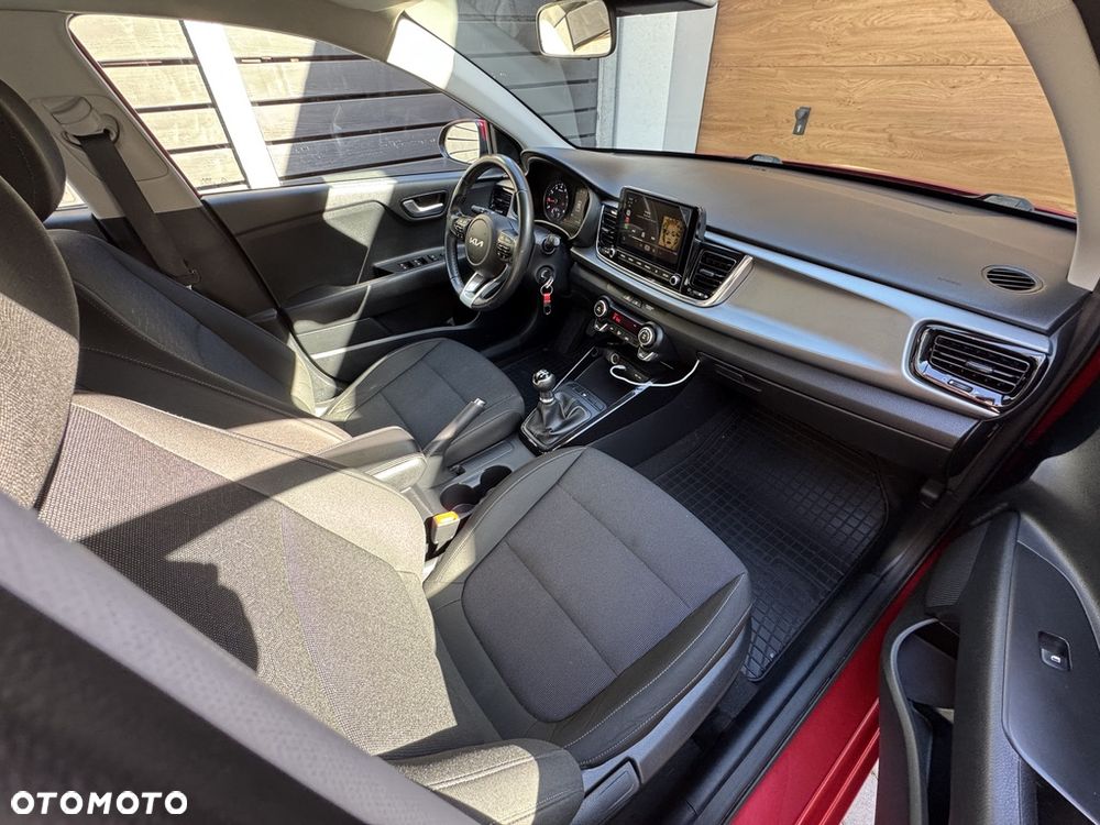Kia Rio 1.2 L - 30