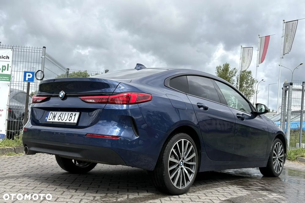 BMW Seria 2 218i - 8