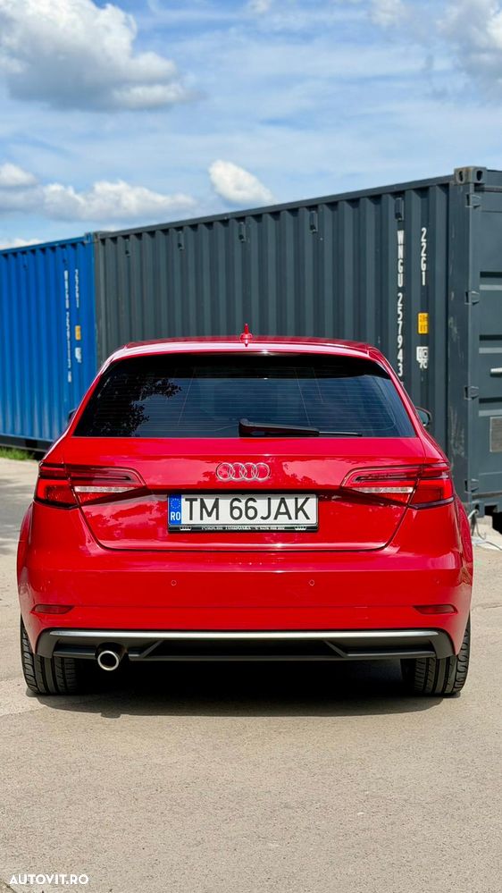 Audi A3 Sportback 1.6 TDI S tronic - 4