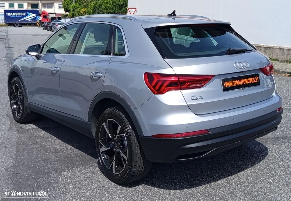 Audi Q3 45 TFSIe S tronic S line - 5