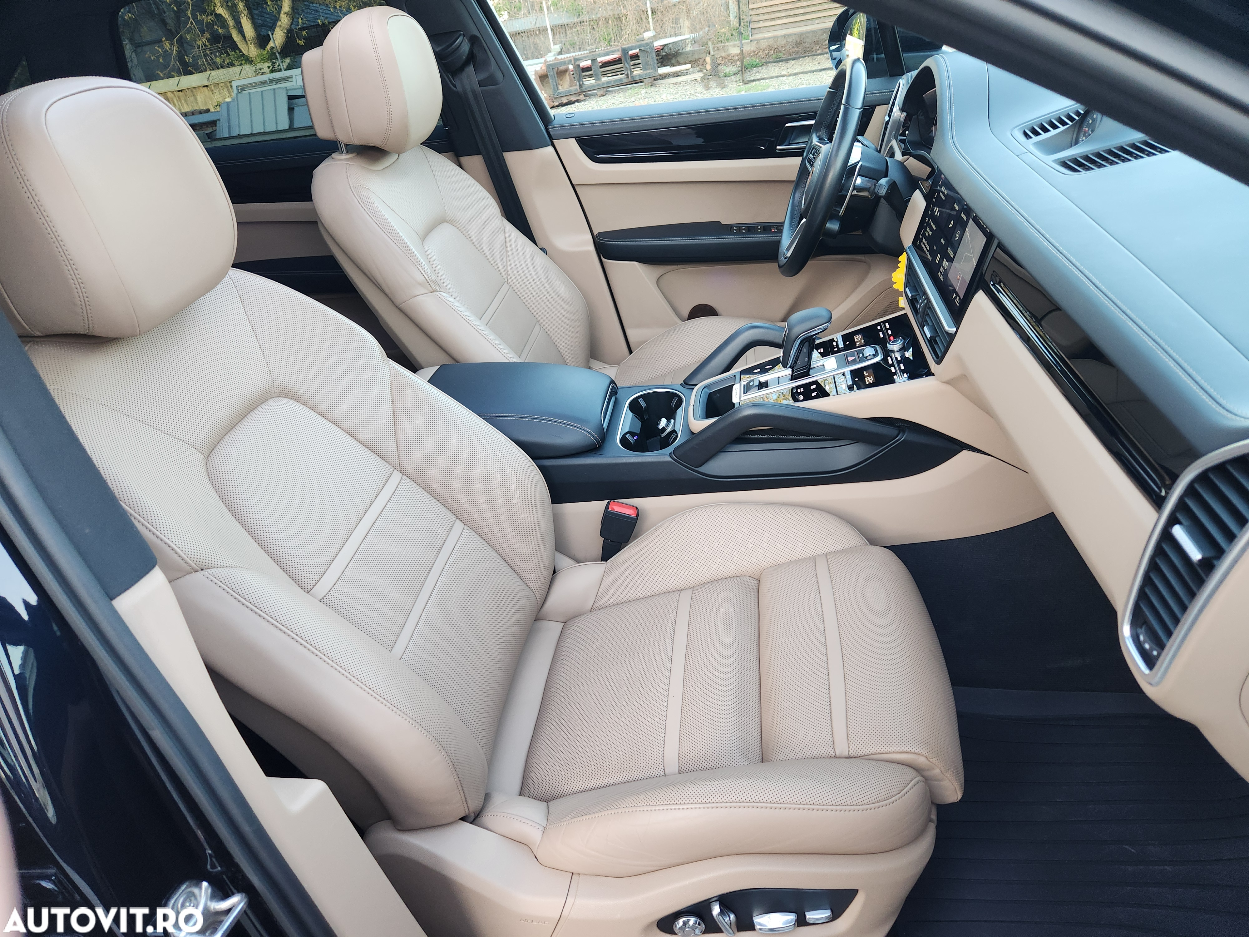 Porsche Cayenne - 5