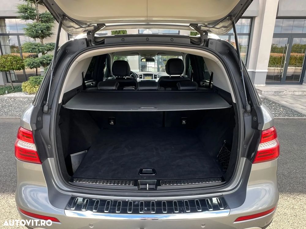 Mercedes-Benz ML - 15