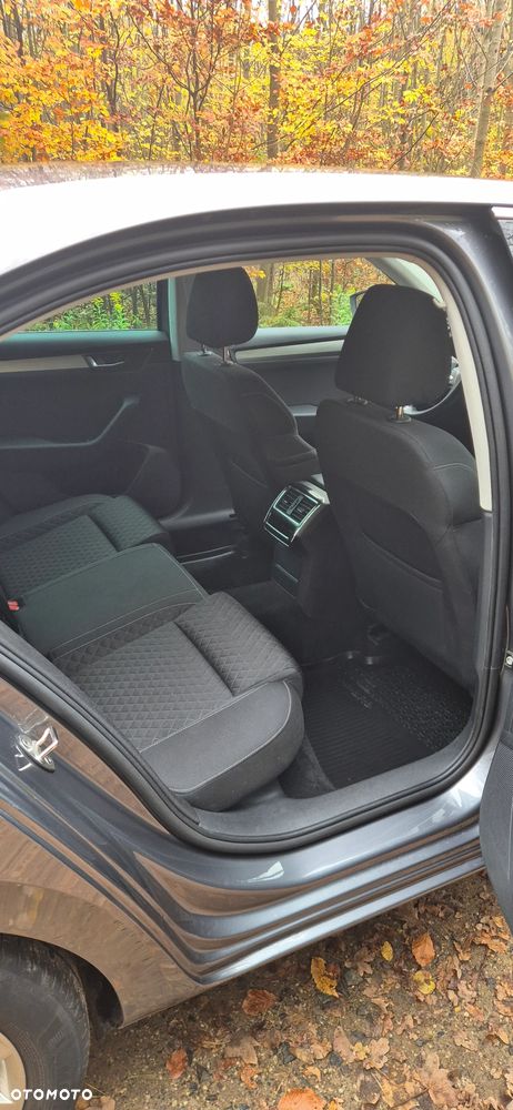 Skoda Superb 2.0 TDI SCR Ambition - 15