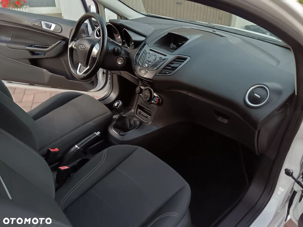 Ford Fiesta 1.25 Trend Edition - 12