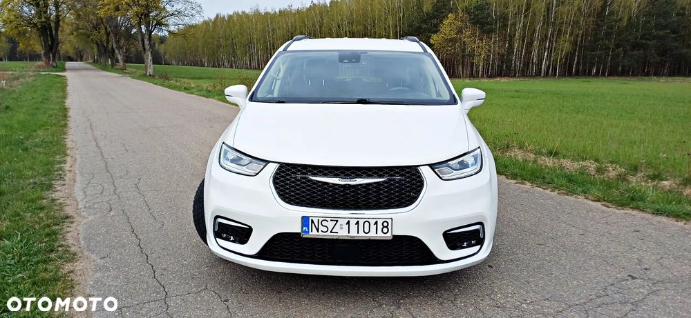 Chrysler Pacifica - 10