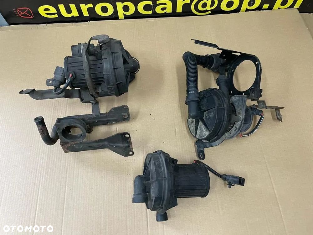 VW PHAETON 3.2 V6 POMPA 3D0131083C 3D0131085C - 2