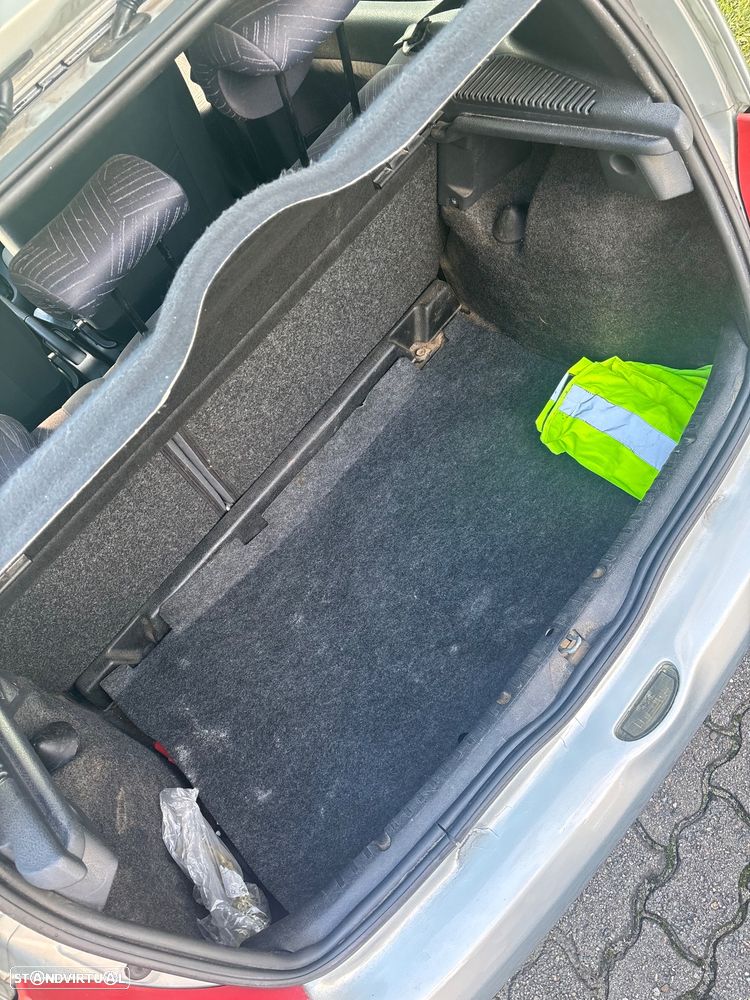 Renault Clio 1.4 16V Si - 7