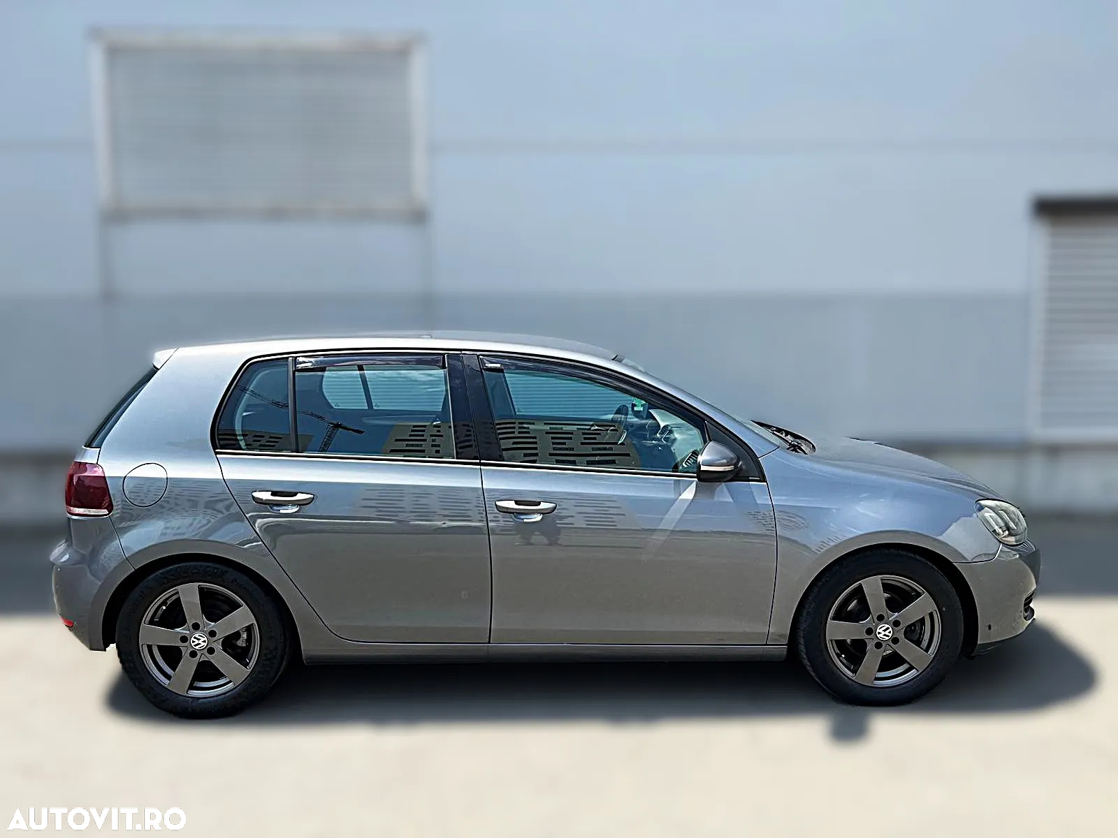 Volkswagen Golf 2.0 TDI Comfortline DSG - 6