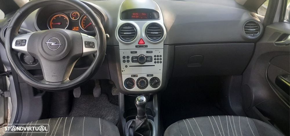 Opel Corsa - 8