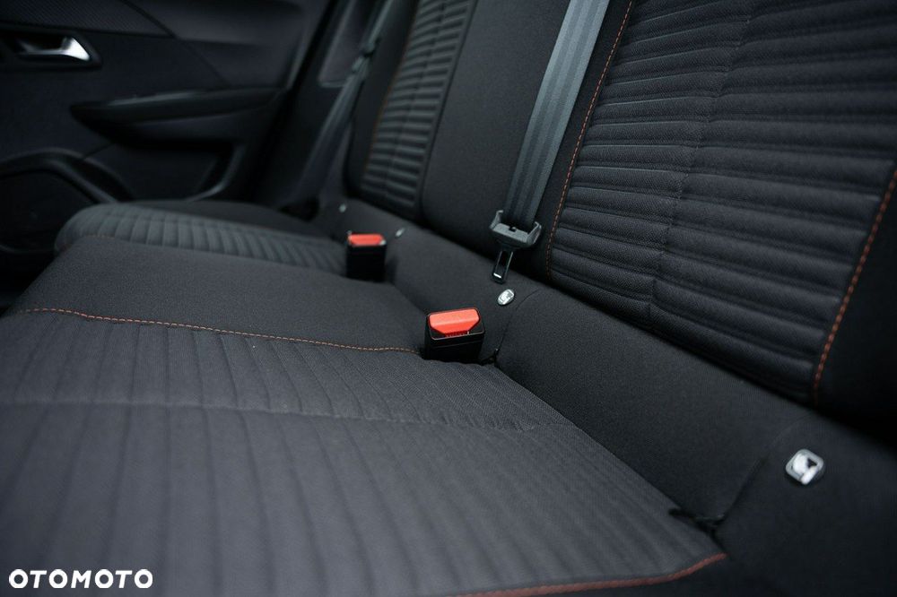 Peugeot 2008 - 29