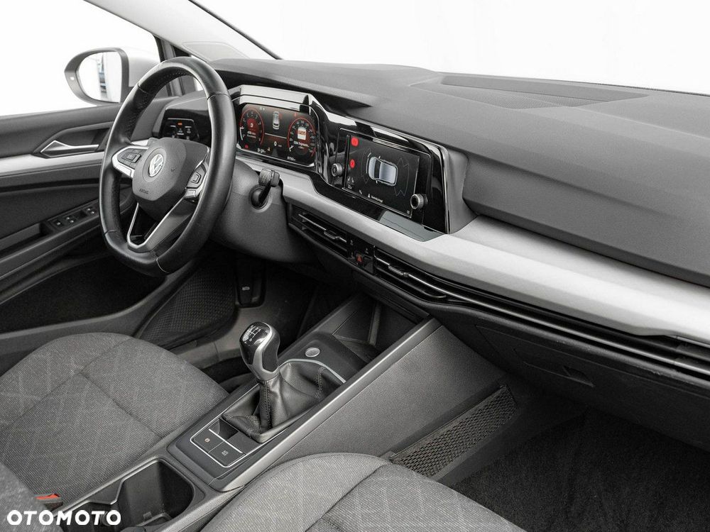 Volkswagen Golf - 33