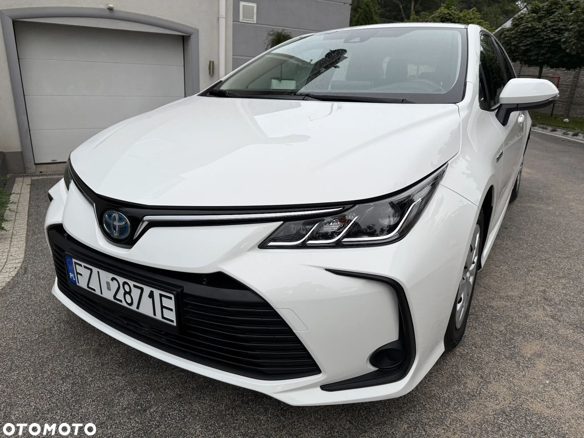 Toyota Corolla 1.8 Hybrid Active - 1
