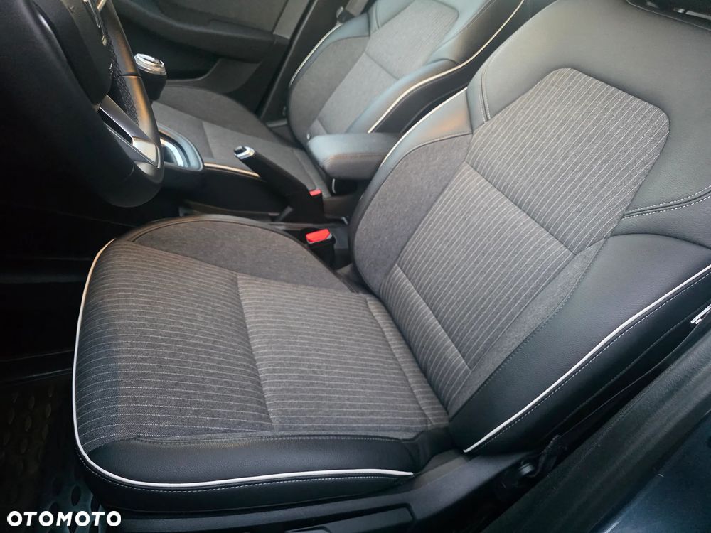 Renault Clio - 33