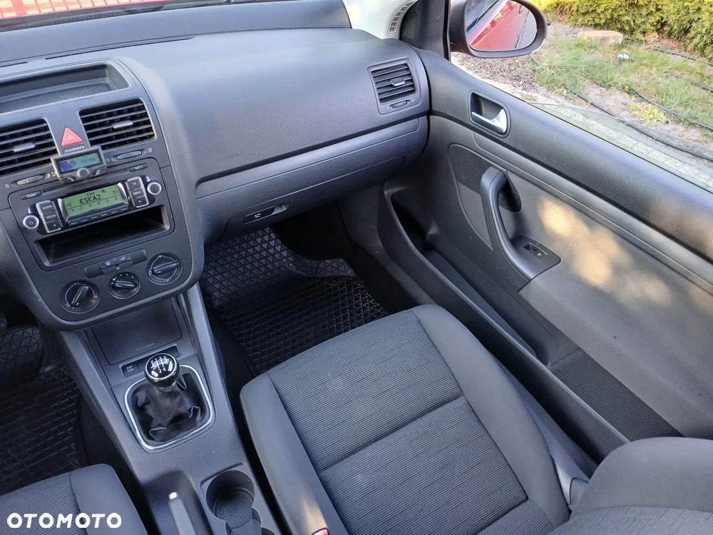 Volkswagen Golf 1.9 TDI DPF Trendline - 24