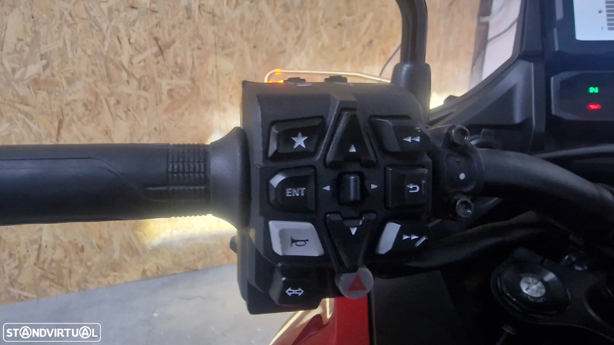 Honda NT NT 1100 - 9