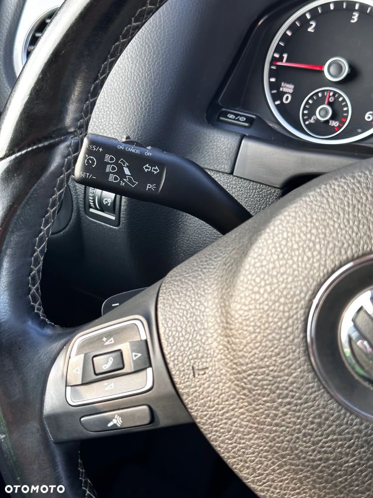 Volkswagen Tiguan 2.0 TDI DPF 4Motion BlueMotion Technology DSG Cup Sport & Style - 20