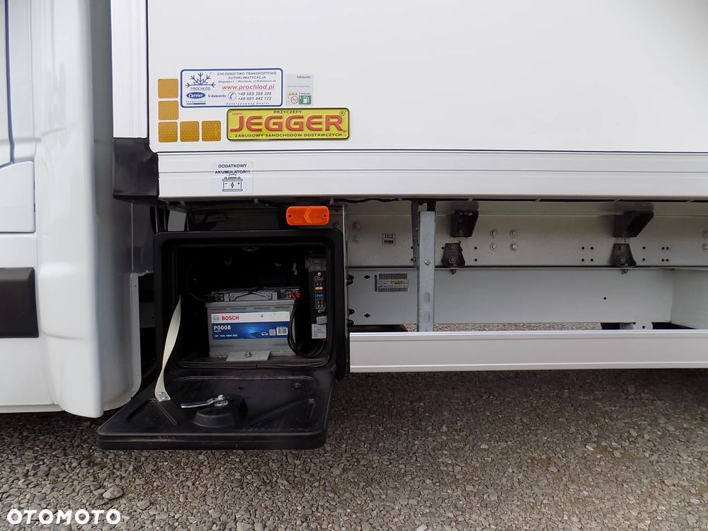Renault MASTER, 8-PALET, CHŁODNIA Z AGREGATEM. - 12
