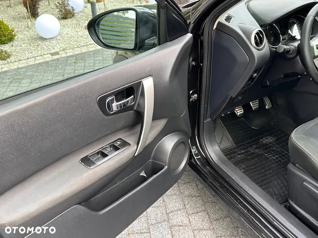 Nissan Qashqai 2.0 dCi 4 x 4 DPF acenta - 12