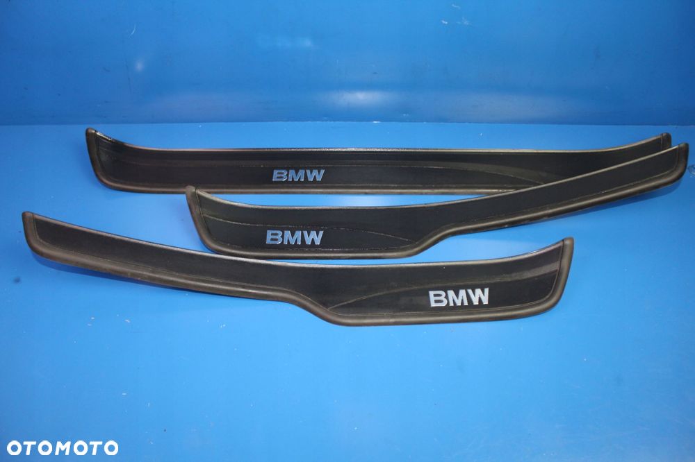 BMW 3 E90 E91 LISTWA PROGOWA NAKŁADKA WEWNĘTRZNA - 1