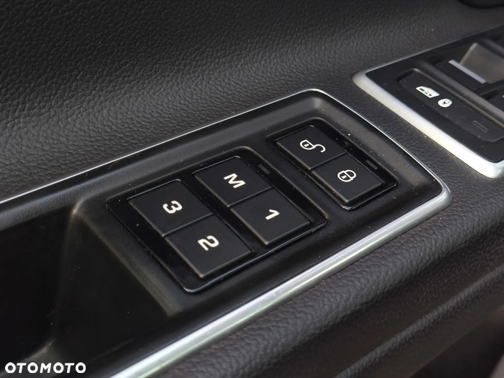 Jaguar XF 2.0 T Prestige - 20