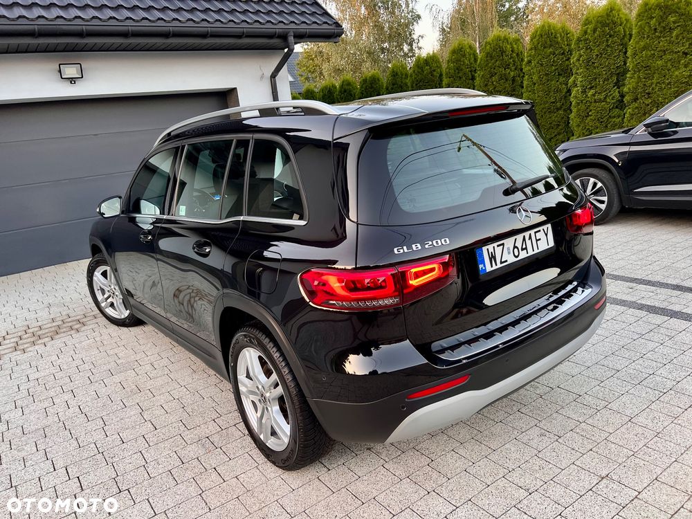 Mercedes-Benz GLB 200 7G-DCT - 24