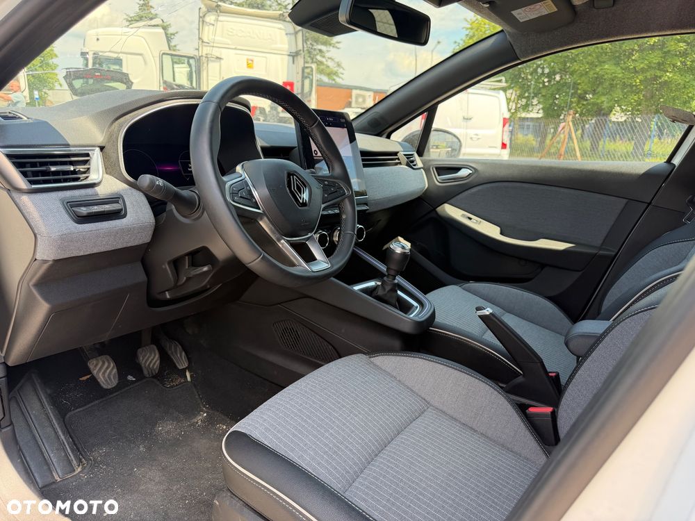 Renault Clio - 13