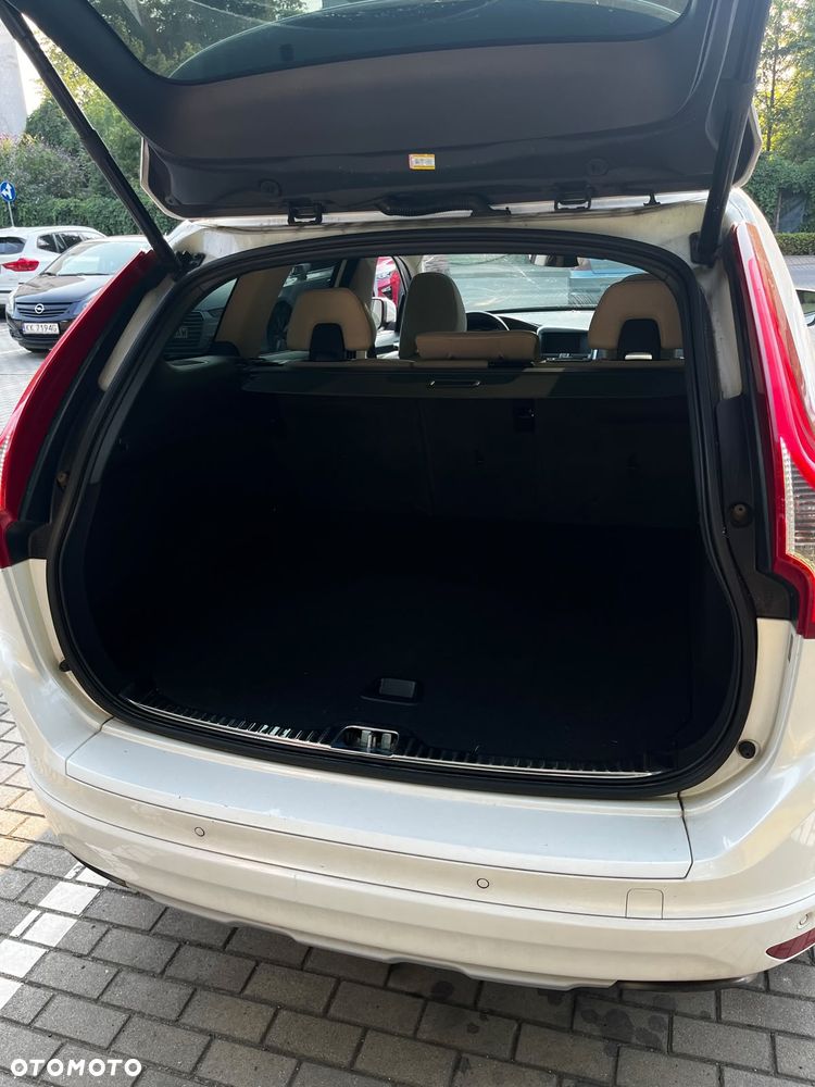 Volvo XC 60 T5 AWD Momentum - 26